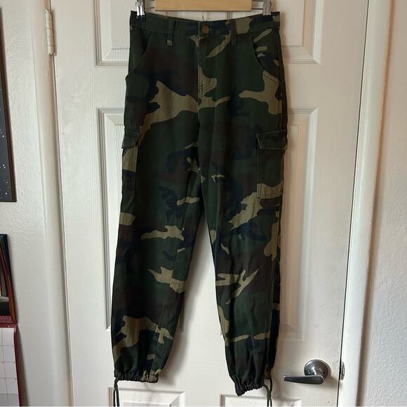 Lovers and Friends Green Camo Jogger Pants size 28 - Picture 2 of 8